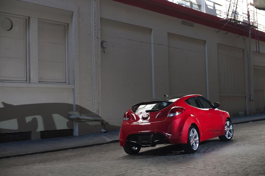  Hyundai Veloster 2011 года  (фото 179 из 184)